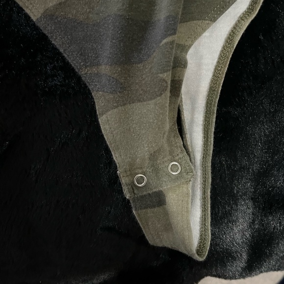 Garage thong bodysuit - size Small - Picture 4 of 4